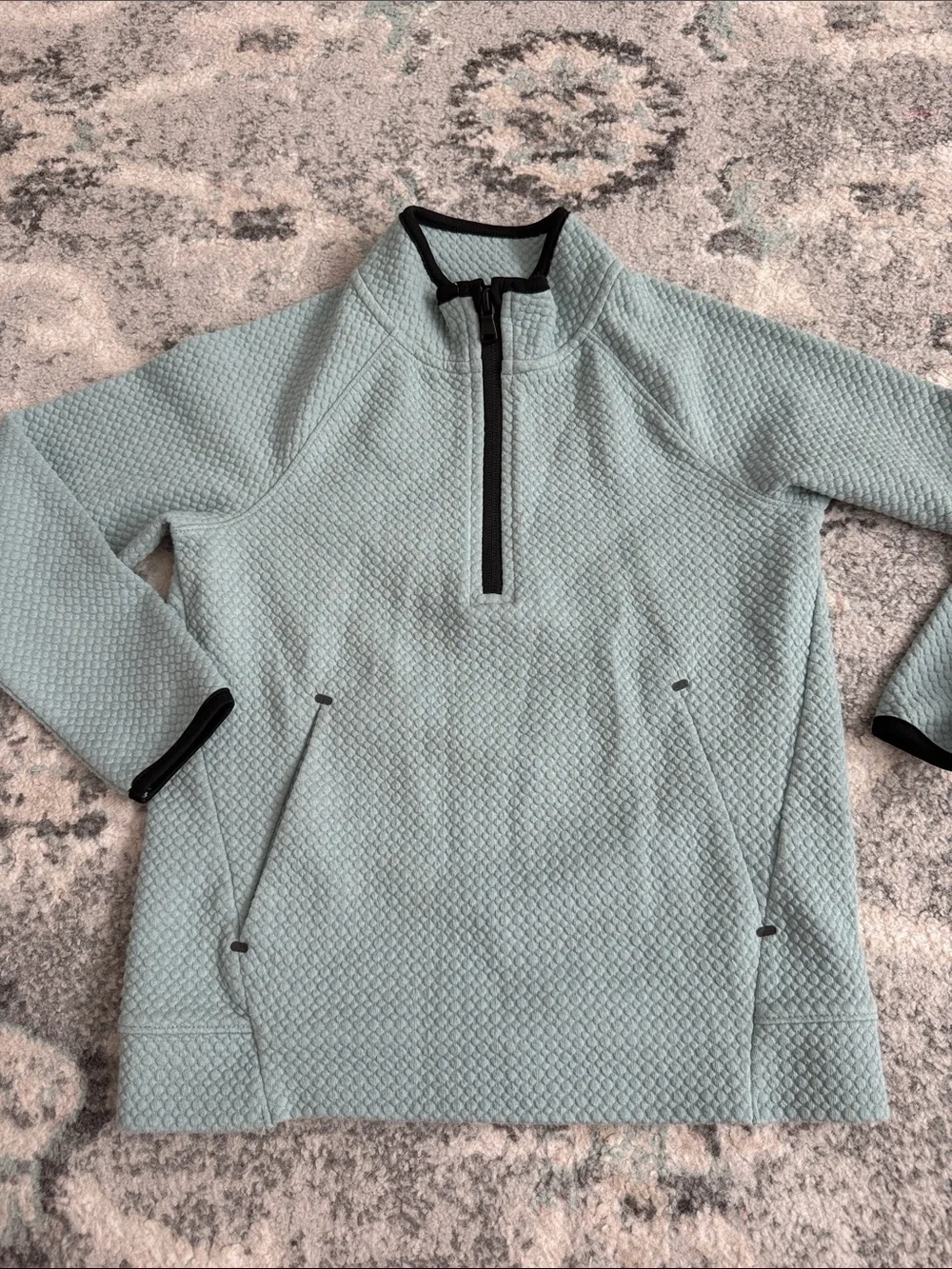 Bundle of Boys Old Navy Hoodies Size Small
